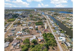 441 CHESTNUT AVENUE, PORT CHARLOTTE, FL 33952 - MLS#MFRC7522488