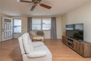 5207 SCHOOL ROAD, NEW PORT RICHEY, FL 34653 - MLS#MFRC7522593