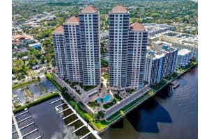 2104 1ST STREET, FORT MYERS, FL 33901 - MLS#MFRC7522963