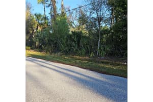 NAMIOT CIR, NORTH PORT, FL 34288 - MLS#MFRC7522997