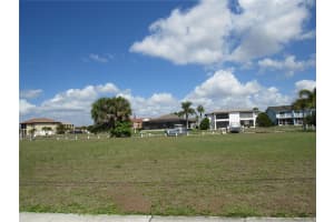 2818 & 2824 MAGDALINA DRIVE, PUNTA GORDA, FL 33950 - MLS#MFRC7523005