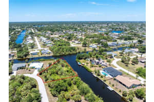 18622 VAN NUYS CIRCLE, PORT CHARLOTTE, FL 33948 - MLS#MFRC7523059