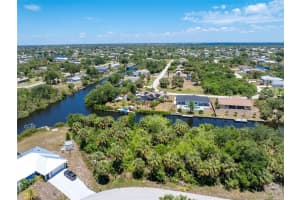 18622 VAN NUYS CIRCLE, PORT CHARLOTTE, FL 33948 - MLS#MFRC7523059