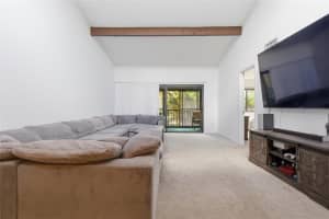 1628 CLOWER CREEK DRIVE, SARASOTA, FL 34231 - MLS#MFRC7523352