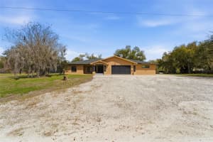 27300 San Carlos Dr, PUNTA GORDA