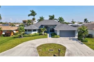 4921 SORRENTO COURT, CAPE CORAL, FL 33904 - MLS#MFRC7523466