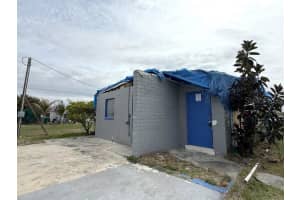 21661 AUGUSTA AVENUE, PORT CHARLOTTE, FL 33952 - MLS#MFRC7523495