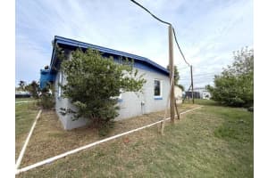 21661 AUGUSTA AVENUE, PORT CHARLOTTE, FL 33952 - MLS#MFRC7523495