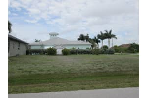 15352 POTTSTOWN AVENUE, PORT CHARLOTTE, FL 33981 - MLS#MFRC7523558