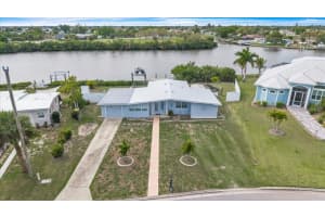 137 POINSETTIA CIRCLE, PORT CHARLOTTE, FL 33952 - MLS#MFRC7523601