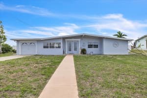 137 POINSETTIA CIRCLE, PORT CHARLOTTE, FL 33952 - MLS#MFRC7523601