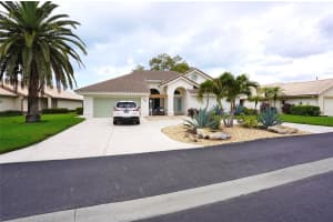 204 CARRIAGE HOUSE LANE, NOKOMIS, FL 34275 - MLS#MFRC7523609