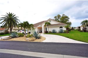 204 CARRIAGE HOUSE LANE, NOKOMIS, FL 34275 - MLS#MFRC7523609