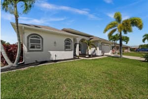 410 Se 20th Ct, CAPE CORAL