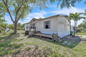 1425 HICKORY AVENUE, PUNTA GORDA, FL 33950 - MLS#MFRC7523839