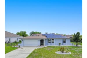 390 Tres Lagoas St, PUNTA GORDA
