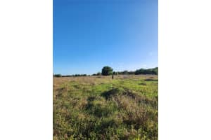 415 LAKE JOSEPHINE DRIVE, SEBRING, FL 33875 - MLS#MFRC7524380