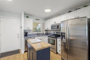 915 BEACH ROAD, SIESTA KEY, FL 34242 - MLS#MFRC7524394