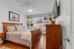 121 COSTA MESA DRIVE, LADY LAKE, FL 32159 - MLS#MFRC7524668