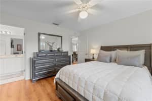 121 COSTA MESA DRIVE, LADY LAKE, FL 32159 - MLS#MFRC7524668