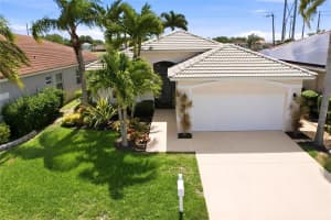 11198 LAKELAND CIRCLE, FORT MYERS, FL 33913 - MLS#MFRC7524708