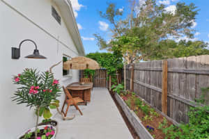 3870 STERLING ROAD, VENICE, FL 34293 - MLS#MFRC7524860