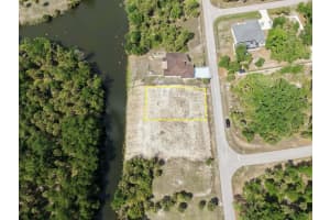 553 PEMBROKE DRIVE, PORT CHARLOTTE, FL 33954 - MLS#MFRC7524917
