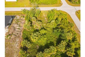 13369 GALVESTON AVENUE, PORT CHARLOTTE, FL 33981 - MLS#MFRC7525019