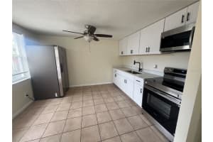 275 PINEAPPLE STREET, ENGLEWOOD, FL 34223 - MLS#MFRC7525068