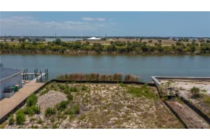 13517 GREENCASTLE AVENUE, PORT CHARLOTTE, FL 33981 - MLS#MFRC7525092
