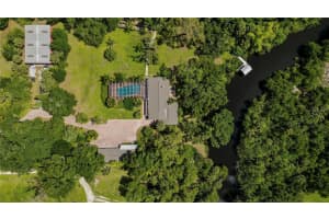 18220 ELMWOOD DRIVE, ALVA, FL 33920 - MLS#MFRC7525120