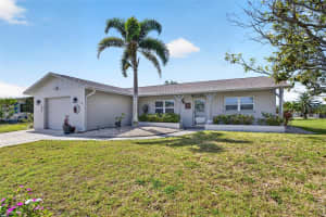 1255 Lincoln Dr, ENGLEWOOD