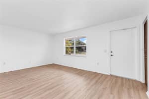 1140 VICTORIA AVENUE, PORT CHARLOTTE, FL 33948 - MLS#MFRC7525289