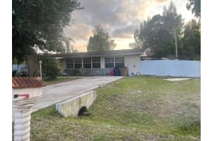 901 SHELDON AVENUE, LEHIGH ACRES, FL 33936 - MLS#MFRC7525303