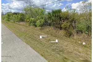 2630 37TH AVENUE, NAPLES, FL 34120 - MLS#MFRC7525342