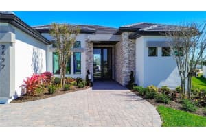 2527 GLEASON PARKWAY, CAPE CORAL, FL 33914 - MLS#MFRC7525521