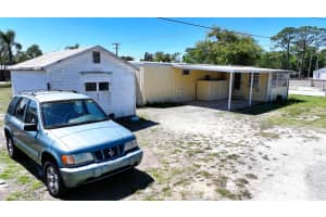 2400 SAN MIGUEL AVENUE, AVON PARK, FL 33825 - MLS#MFRC7525522
