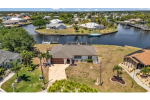 19220 MOORE HAVEN COURT, PORT CHARLOTTE, FL 33948 - MLS#MFRC7525579