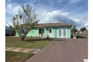 6752 DENNISON AVENUE, NORTH PORT, FL 34287 - MLS#MFRC7525635