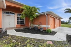 3425 19TH TERRACE, CAPE CORAL, FL 33993 - MLS#MFRC7525875