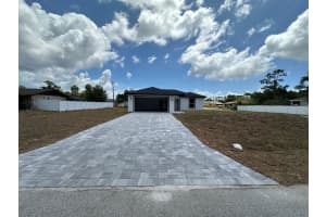 2106 BASIN ST AVENUE, PORT CHARLOTTE, FL 33952 - MLS#MFRC7525950