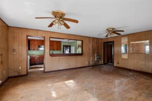 26045 NEWBERRY ROAD, NEWBERRY, FL 32669 - MLS#MFRC7526052