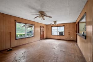 26045 NEWBERRY ROAD, NEWBERRY, FL 32669 - MLS#MFRC7526052
