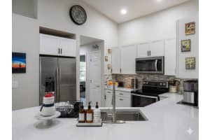 2166 VILLA GREEN AVENUE, NORTH PORT, FL 34288 - MLS#MFRC7526241