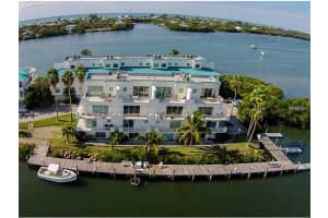 8014 Bay Point Dr, Englewood, FL 34224, Sold 01/09/15