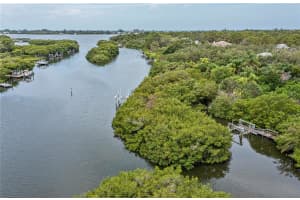 1628 Bayshore Dr, Englewood, FL 34223, Sold 03/11/22