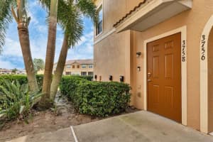 3758 Parkridge Cir, Sarasota, FL 34243, Sold 12/03/21
