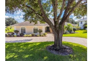 117 Fairway Dr, Haines City, FL 33844, Sold 12/10/21