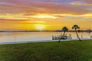 1460 Lemon Bay Dr, Englewood, FL 34223, Sold 12/29/21