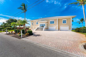 1460 Lemon Bay Dr, Englewood, FL 34223, Sold 12/29/21